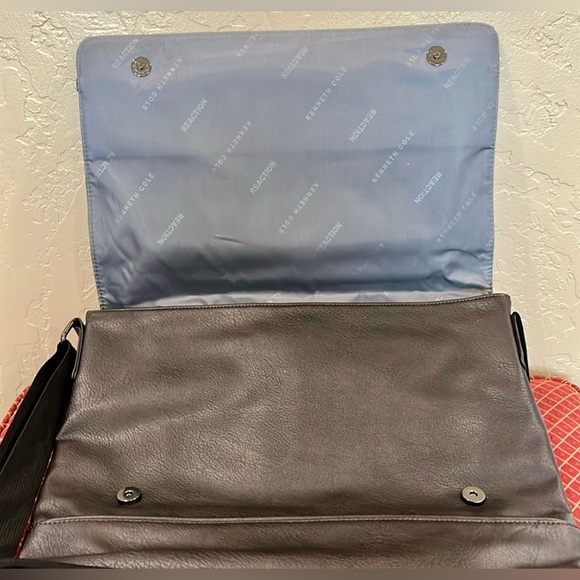Laptop Bag Leather Kennith Cole Reaction w inside component pockets efficient - Picture 3 of 8